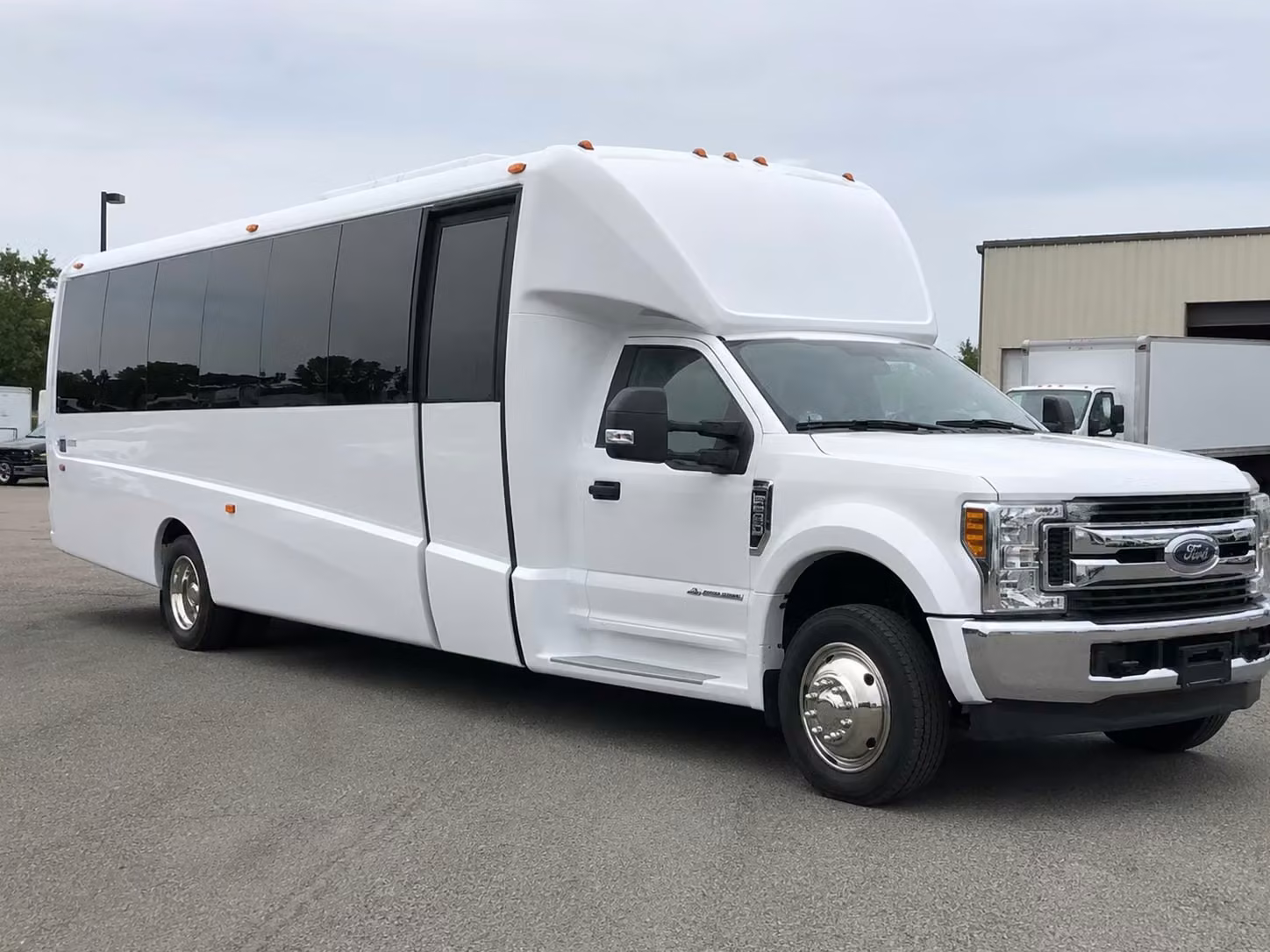 18 passenger minibus