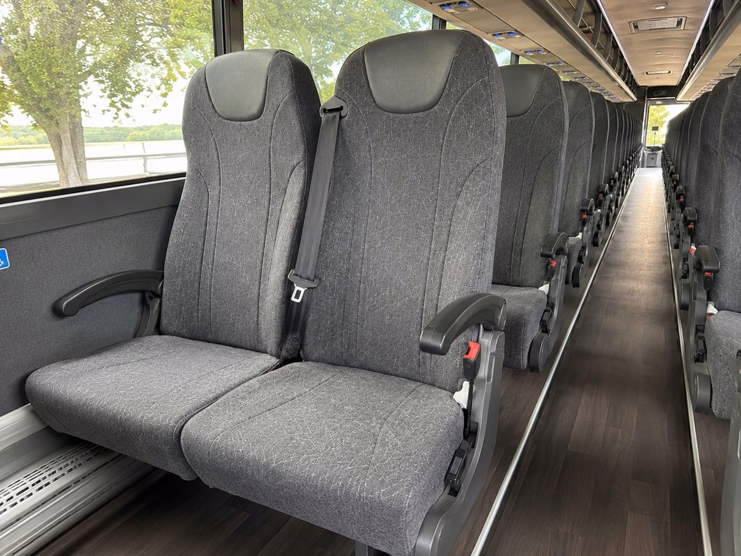 airport shuttle buses for out of town wedding guests visiting killeen