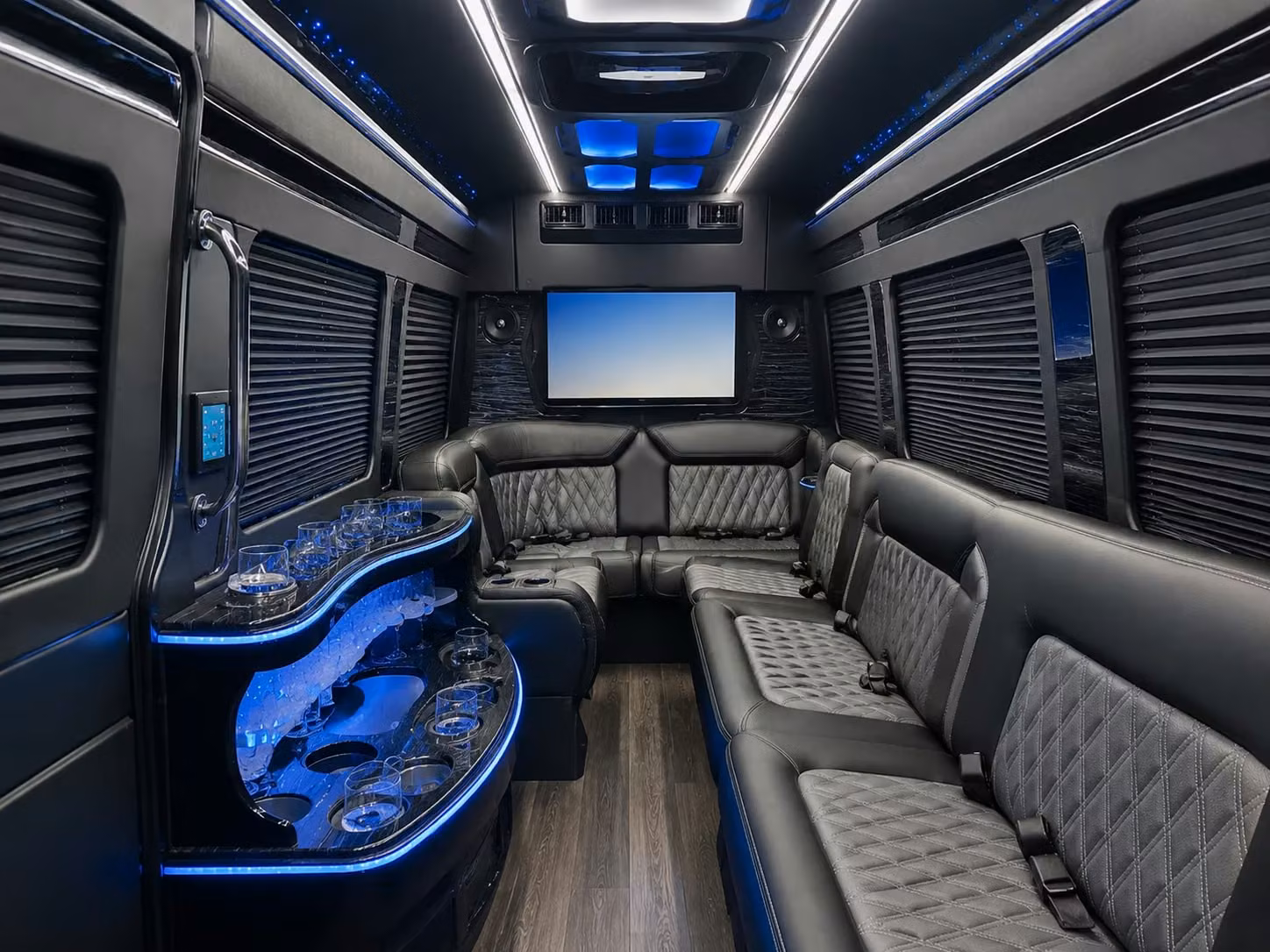 hotel to airport shuttle bus rentals for killeen area visitors and conference groups